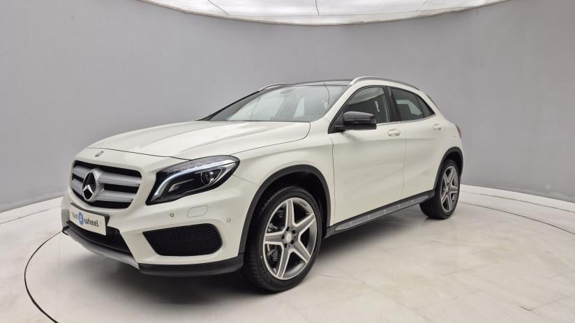 Mercedes-Benz GLA 200 AMG Line | 26039